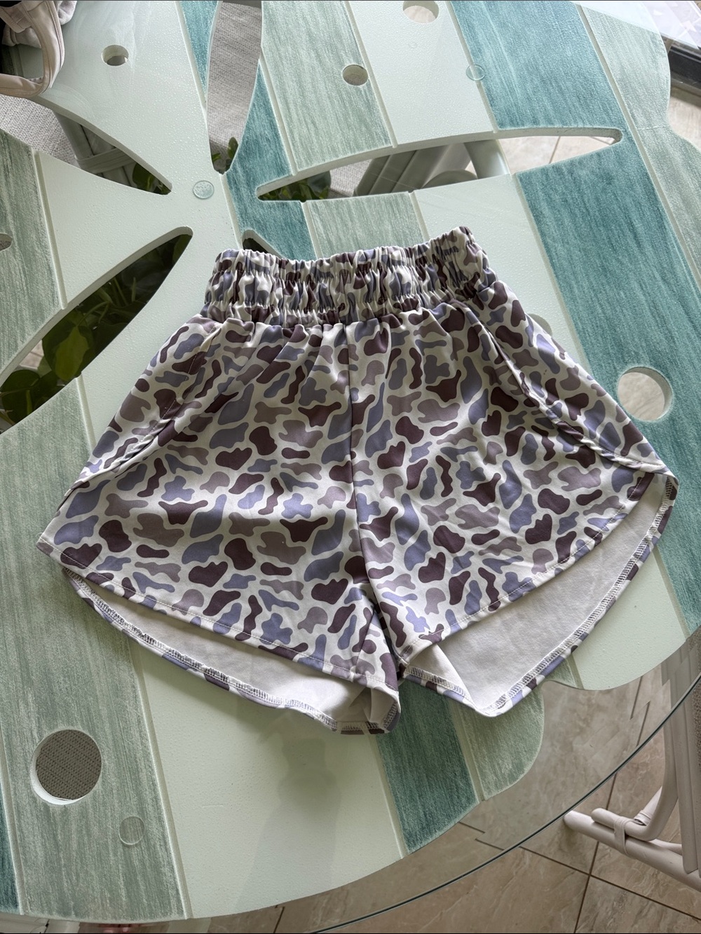 Women's Elastic-Waist Camo Print Shorts - Purple/Grey